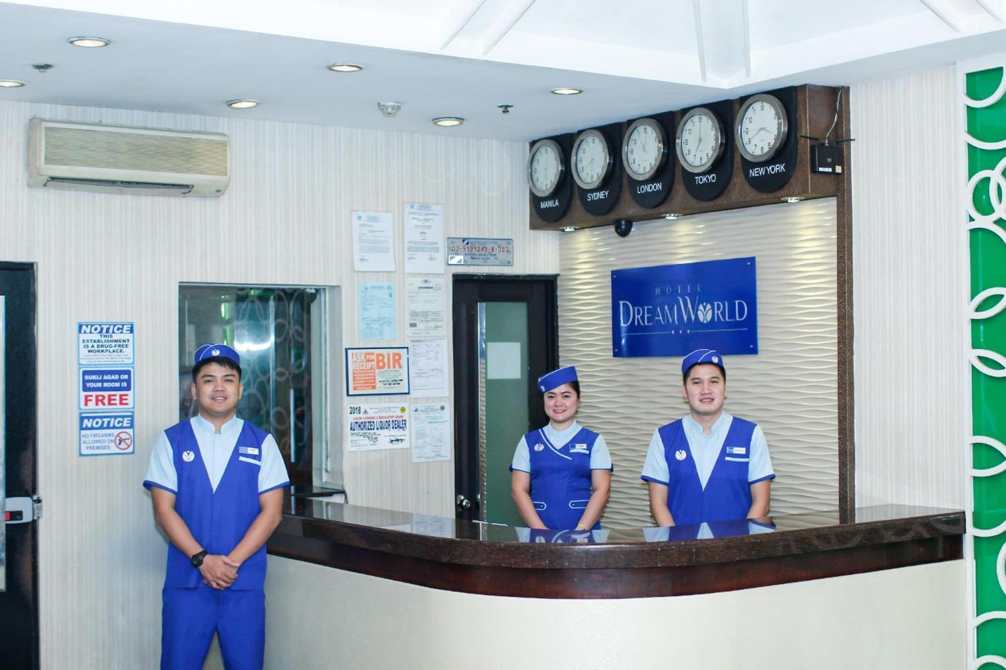 Hotel Dreamworld Las Piñas Esterno foto