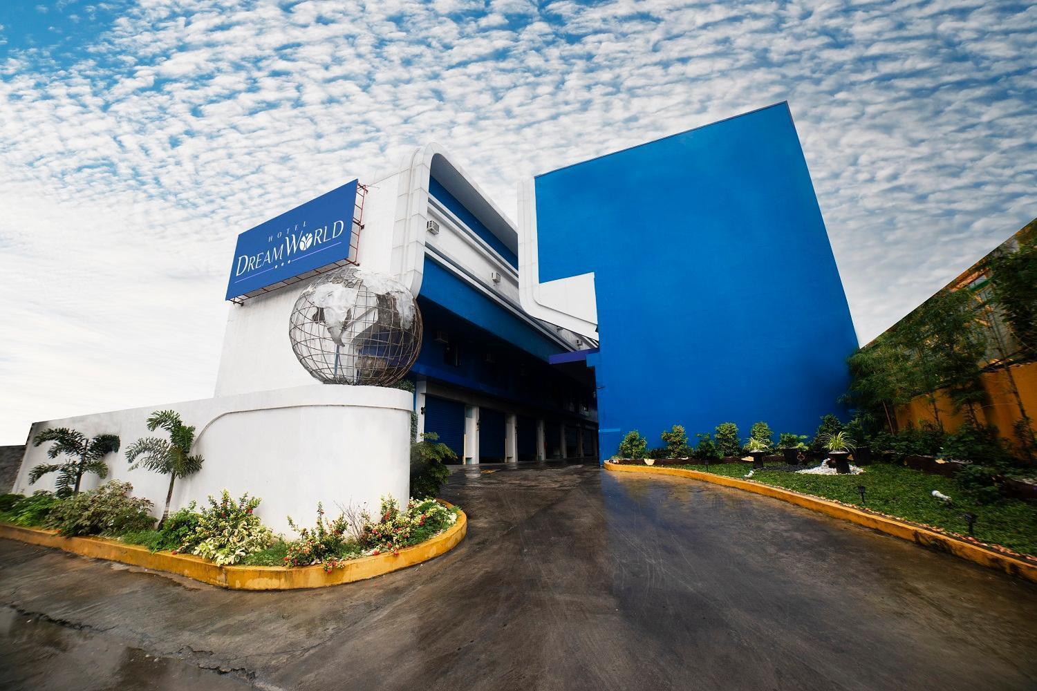 Hotel Dreamworld Las Piñas Esterno foto