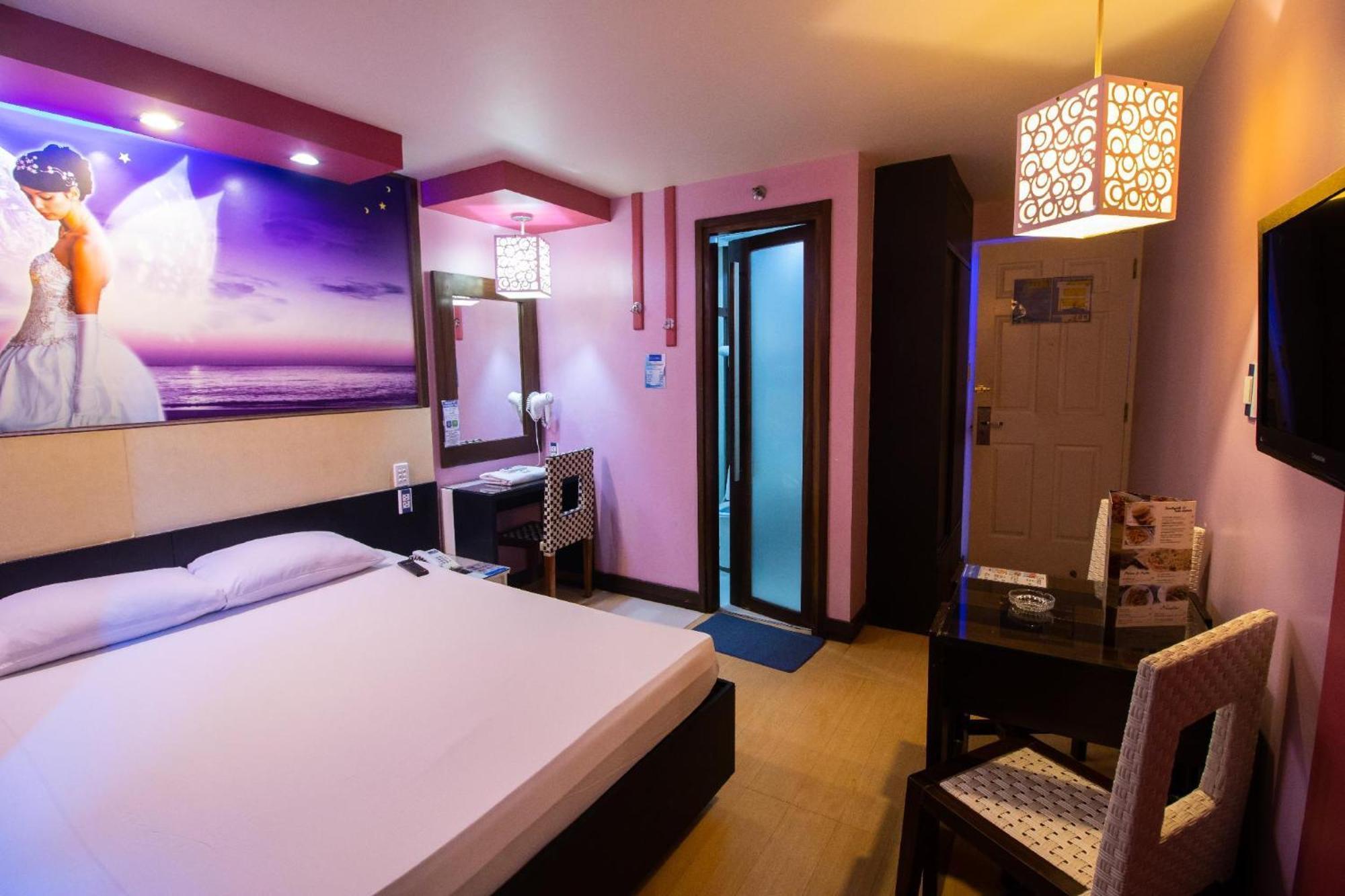 Hotel Dreamworld Las Piñas Esterno foto